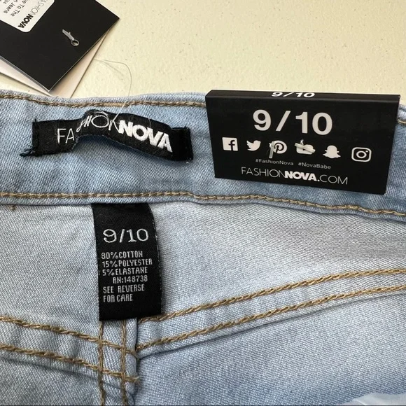 Fashion Nova- Drive to the Ocean Skinny Jeans, Light Blue Wash - Picture 8 of 10